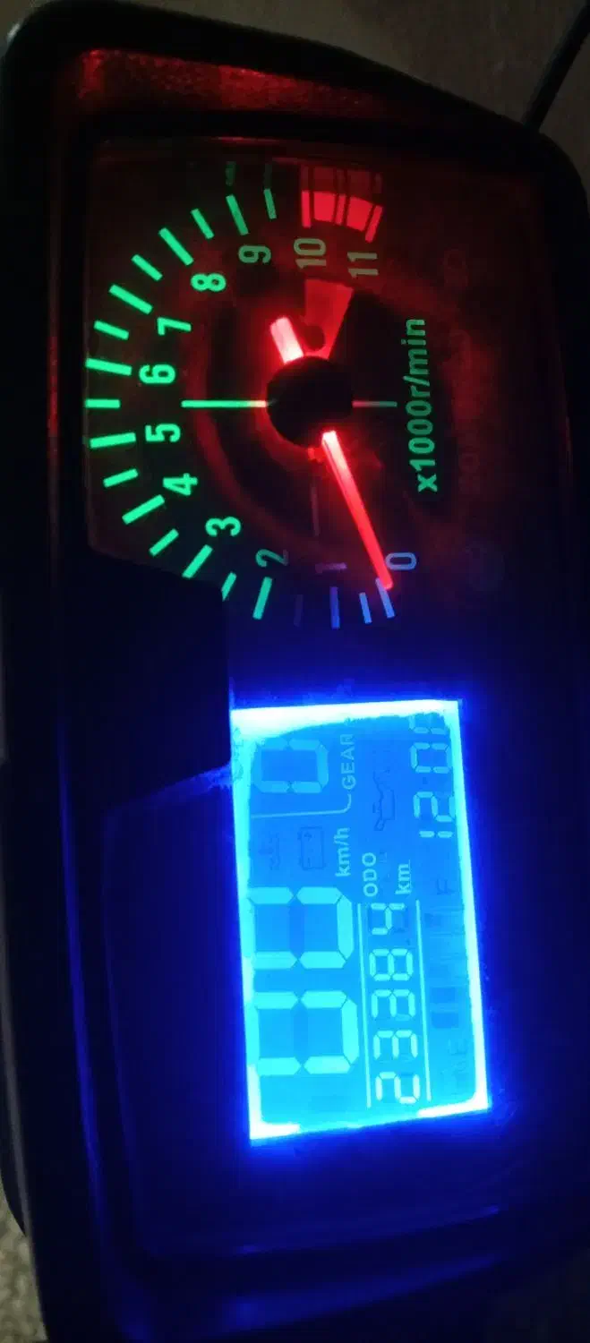 کیلومتر نیمه دیجیتال انژکتوری|موتورسیکلت|آران و بیدگل, |دیوار