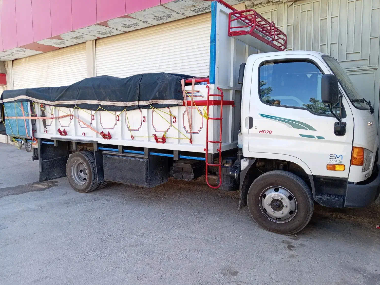 معاوضه یا فروش هیوندا 8 تن|خودرو سنگین|لردگان, |دیوار