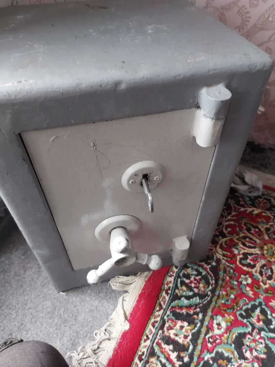 گاوصندوق|ابزارآلات|کرمان, |دیوار