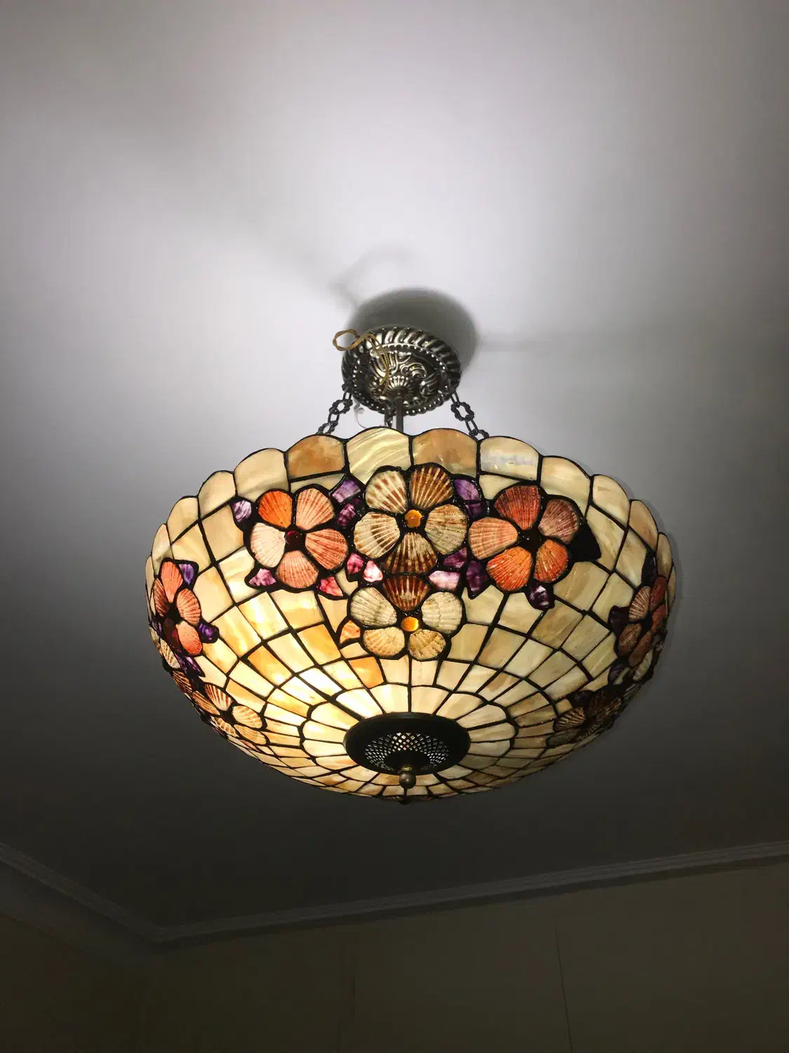 لوستر تیفانی دستساز قدیمی انتیک|لوستر و چراغ آویز|تهران, عباسآباد|دیوار