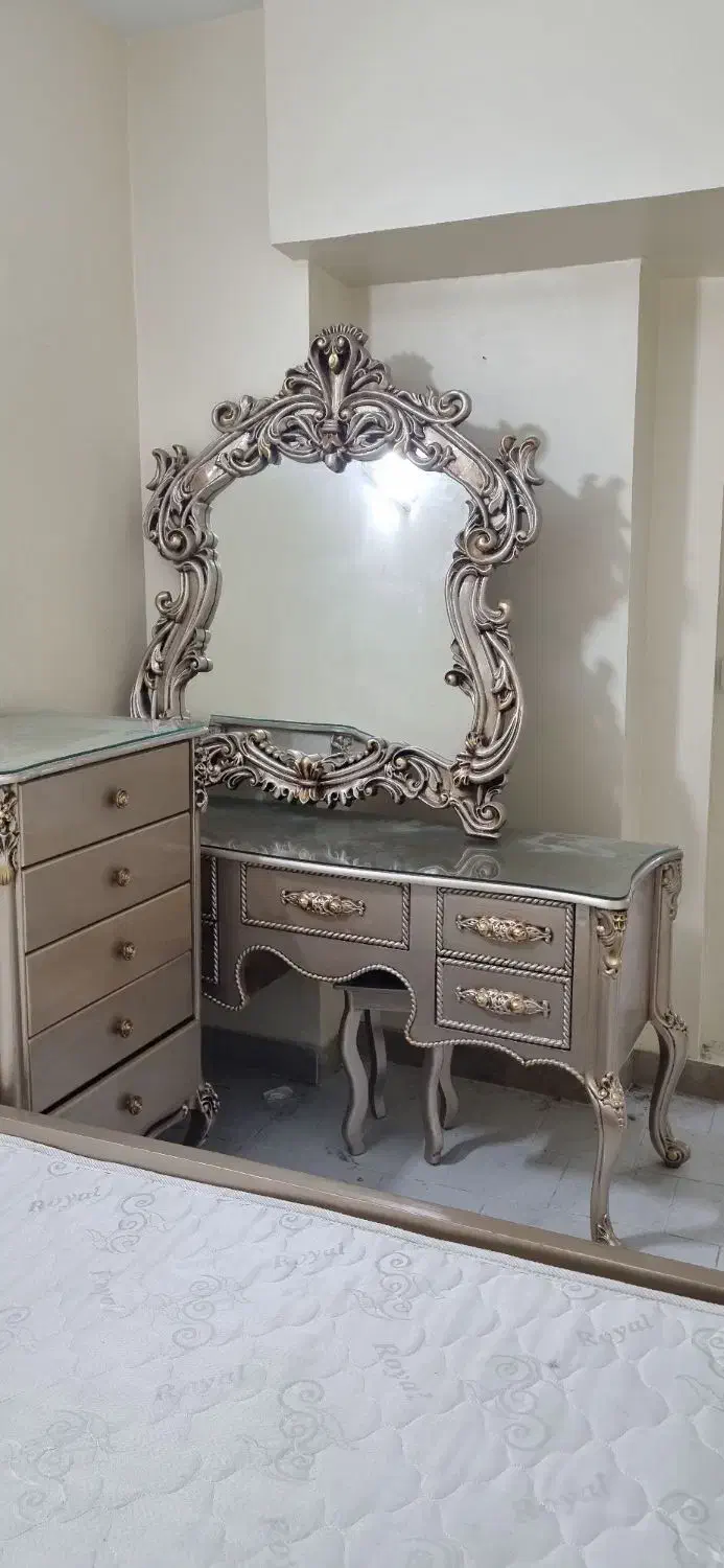 سرویس خواب  جنس چوب راش با رنگ خاص|تخت و سرویس خواب|تهران, پرواز|دیوار