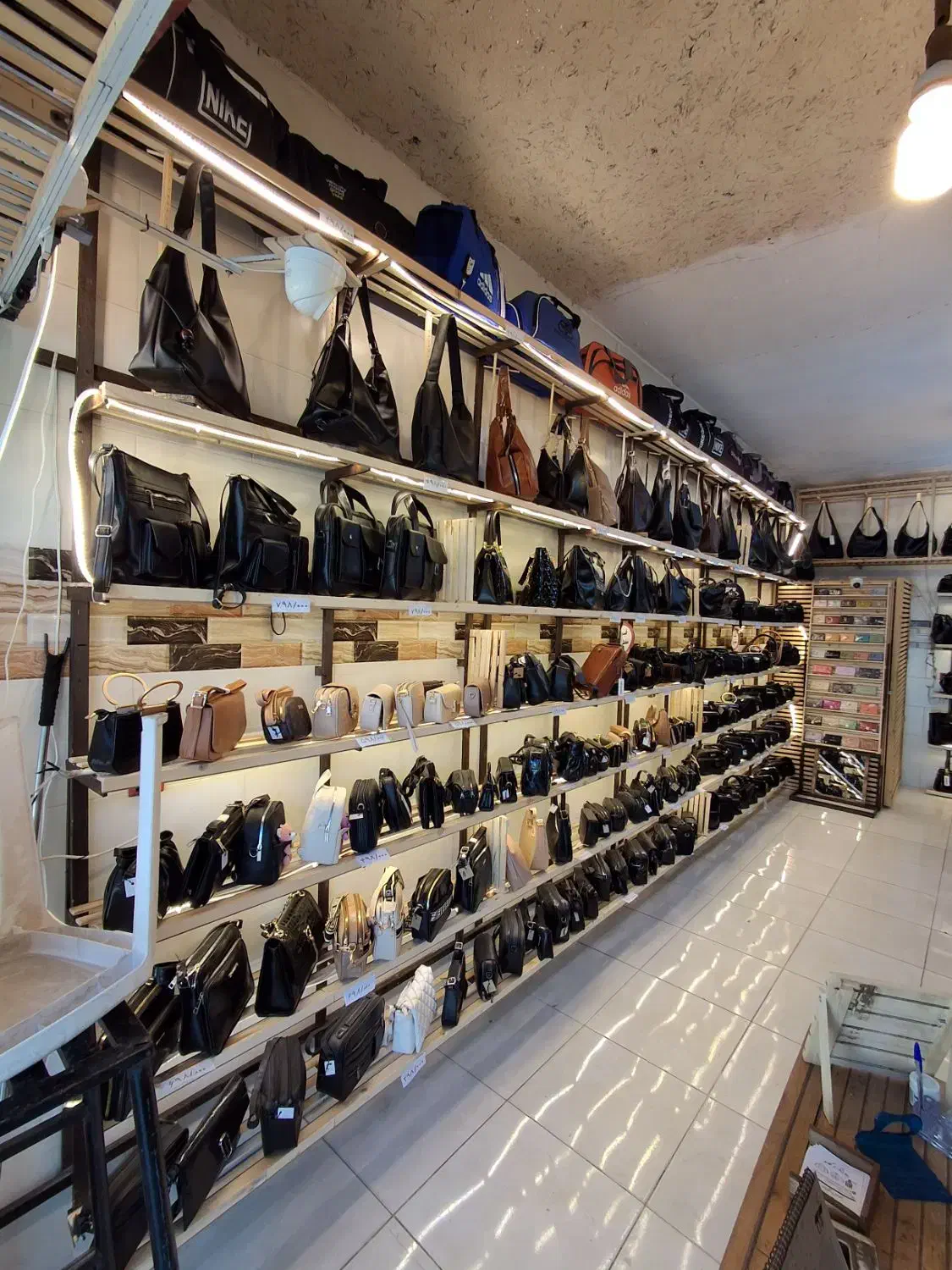 قفسه ویترین دکور رگال|فروشگاه و مغازه|کرمانشاه, |دیوار