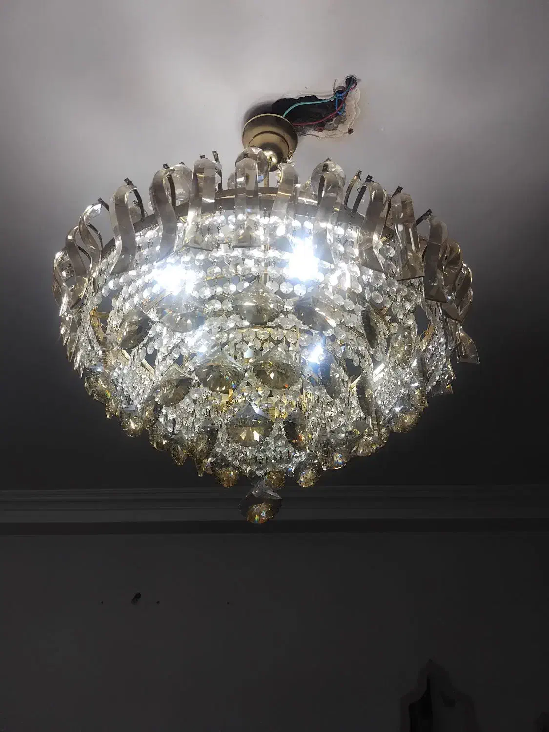 لوستر کریستالی|لوستر و چراغ آویز|گرگان, |دیوار