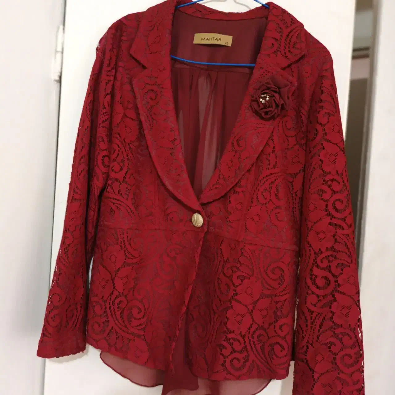 کت مجلسی|لباس|پردیس, فاز ۳|دیوار