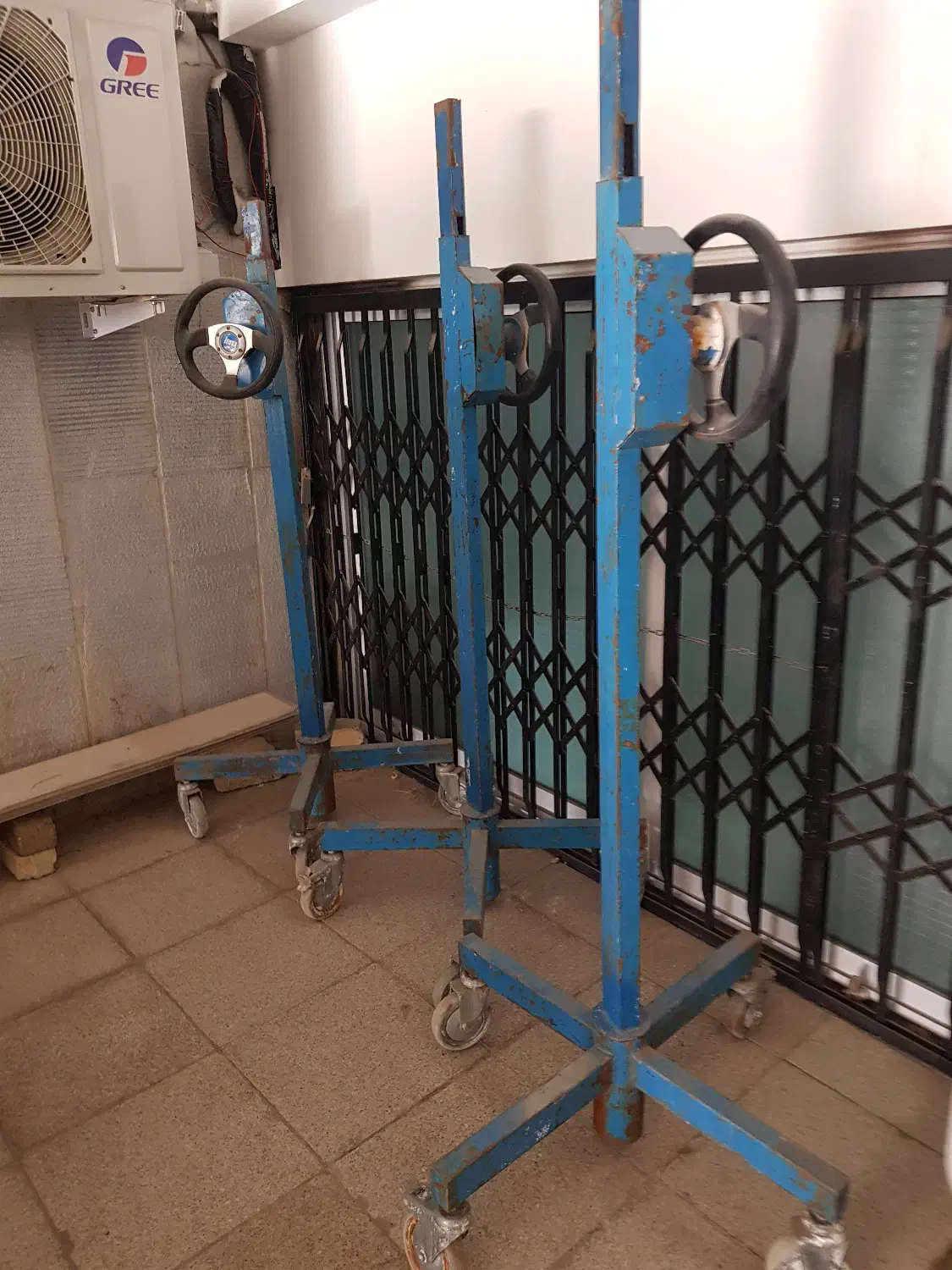 جک بالا بر کناف|مصالح و تجهیزات ساختمان|اصفهان, مسجد مصلی|دیوار