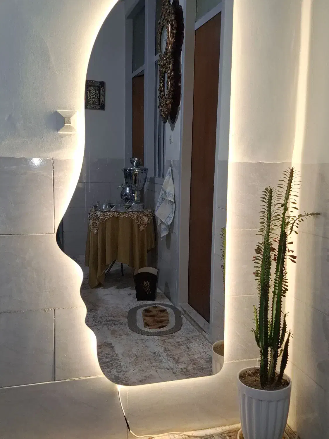 تولید انواع آینه های دفورمه،دکوراتیو،ساده و غیره|آینه|یزد, |دیوار