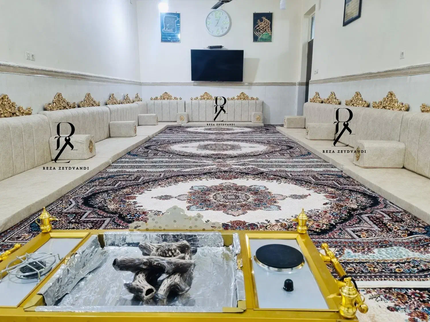 پشتی خلیجی زیدوندی کد ۲۸۳۷۲ پرده رایگان ببر|مبلمان خانگی و میز عسلی|اهواز, کمپلو جنوبی|دیوار