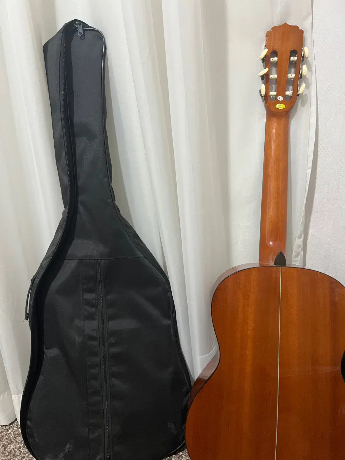 گیتار|گیتار، بیس، امپلیفایر|آمل, |دیوار