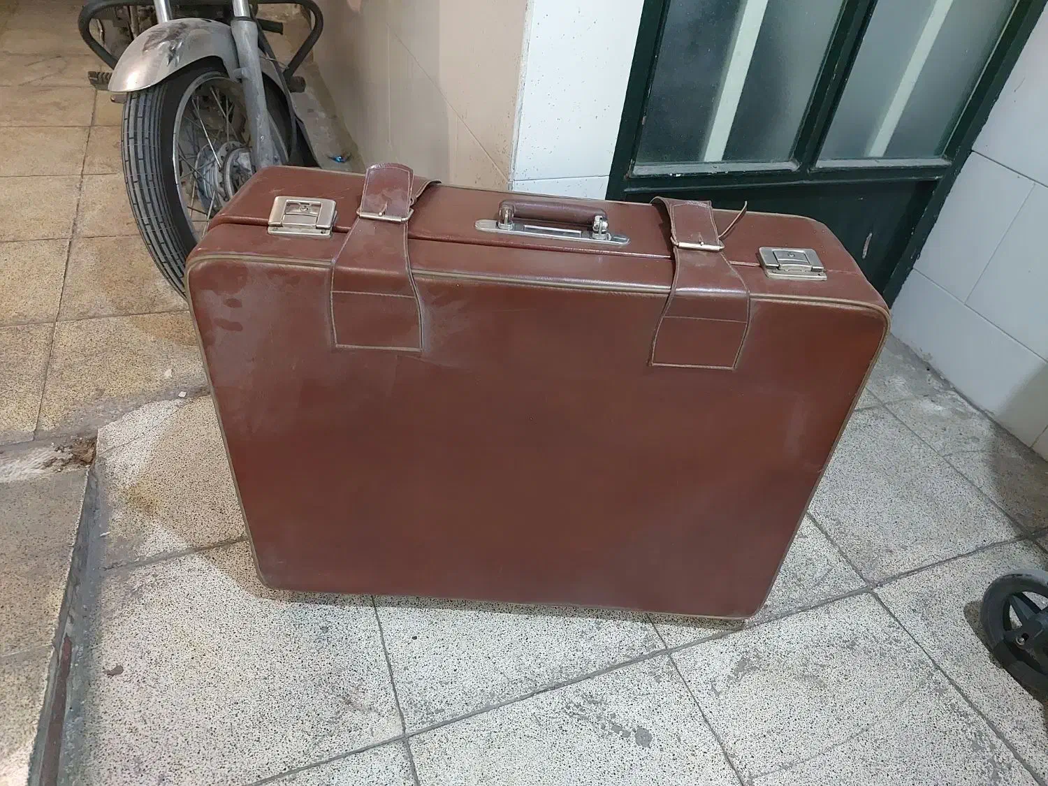 چمدان چرمی|کیف، کفش، کمربند|تهران, فرزانه|دیوار