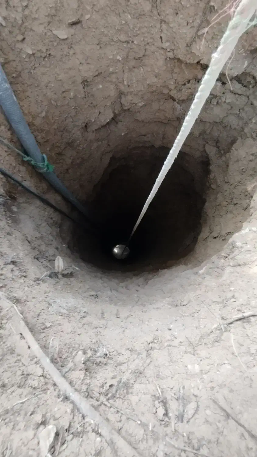 حفره چاه|خدمات پیشه و مهارت|کنگاور, |دیوار