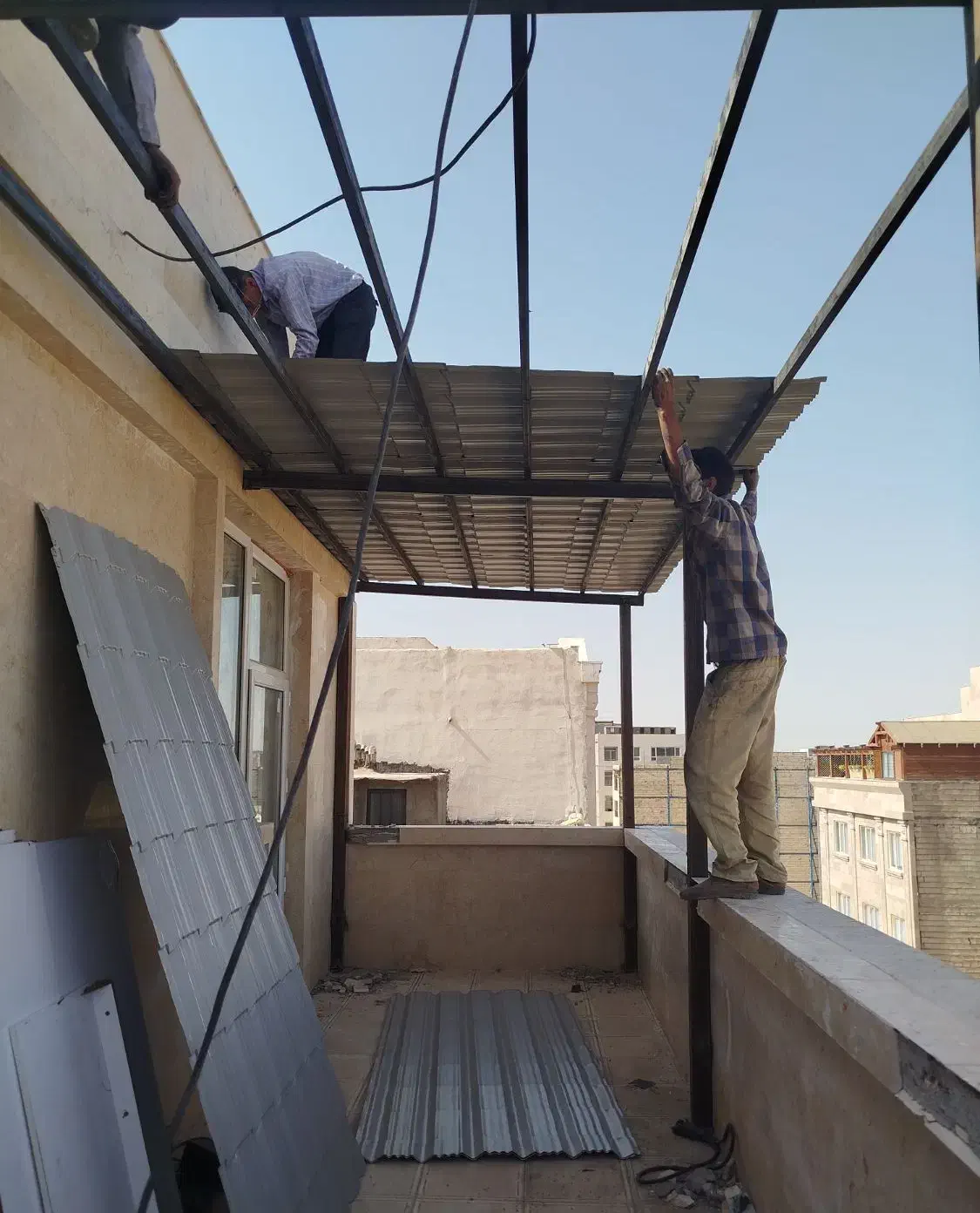 سقف شیبدار ورق گالوانیزه پلی کربنات فایبرگلاس|خدمات پیشه و مهارت|مشهد, سمزقند|دیوار