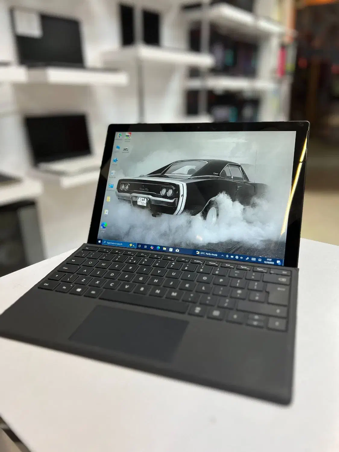 سورفیس Surface pro 7+|رایانه همراه|تربت‌حیدریه, کوه سنگی|دیوار