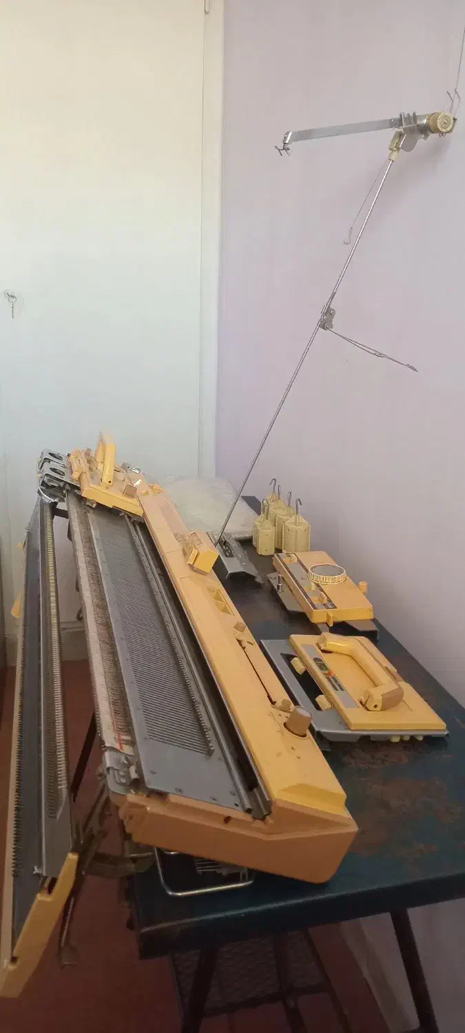 ماشین بافندگی 830|لوازم خیاطی و بافتنی|صدرا-فارس, فاز ۱|دیوار