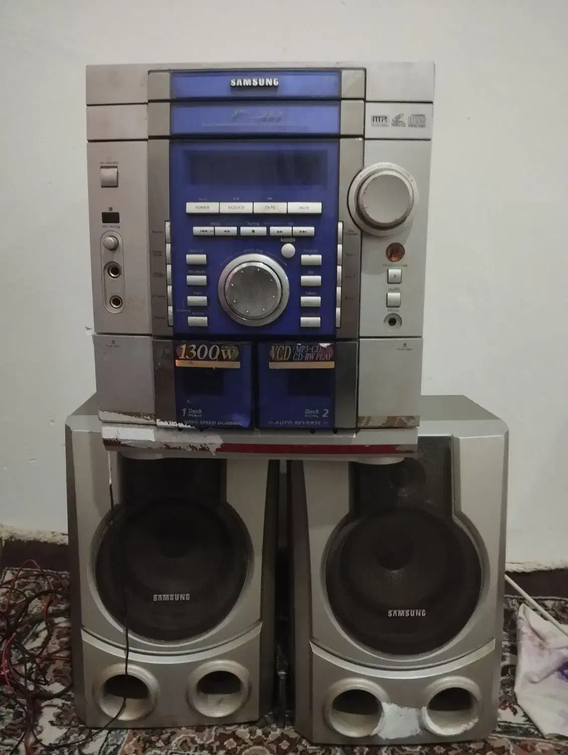 cdسه دیسک دارای aux|پخش‌کننده DVD و ویدیو|خمین, |دیوار