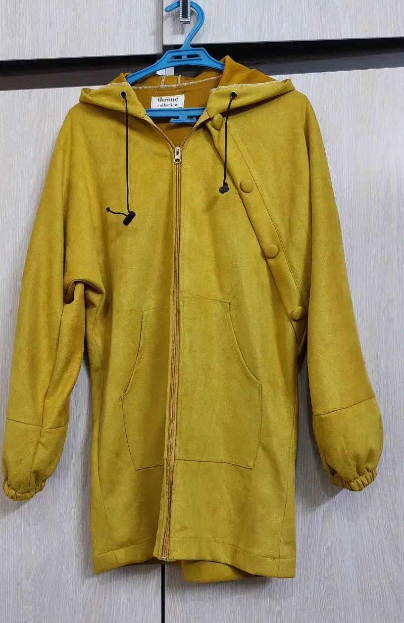 پافر ، هودی ، دورس|لباس|فولادشهر, سایت صنعتی کاوه|دیوار