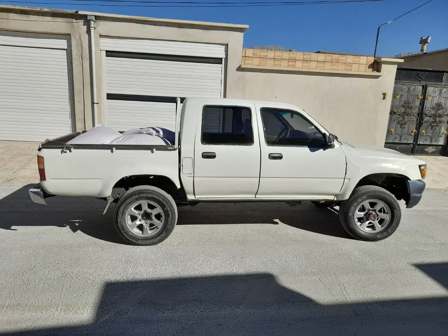 ماکت toyota دو کابین|اسباببازی بچه|ملکشاهی, |دیوار