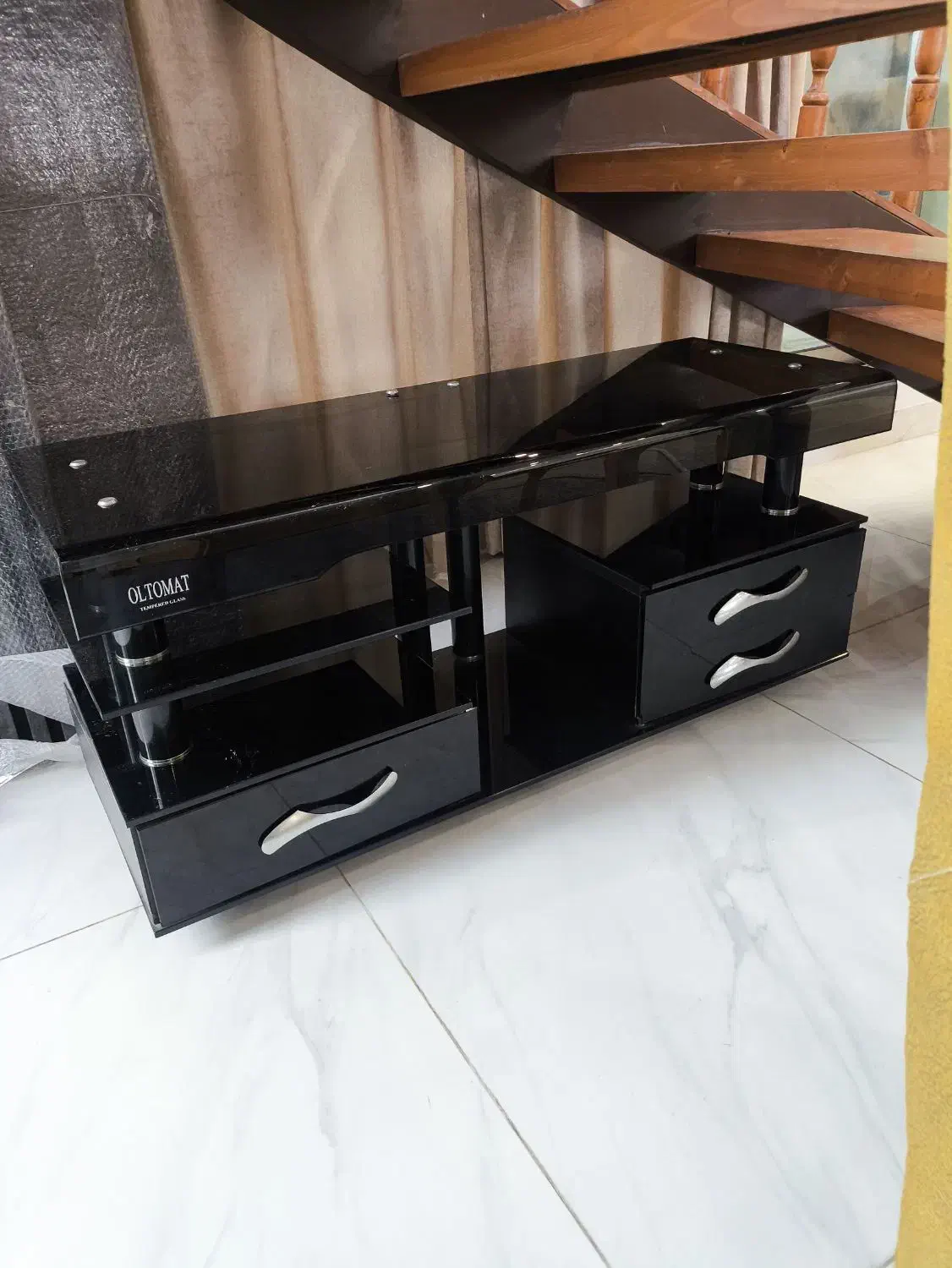 میز تلویزیون شیشه ای|میز تلویزیون|هچیرود, |دیوار