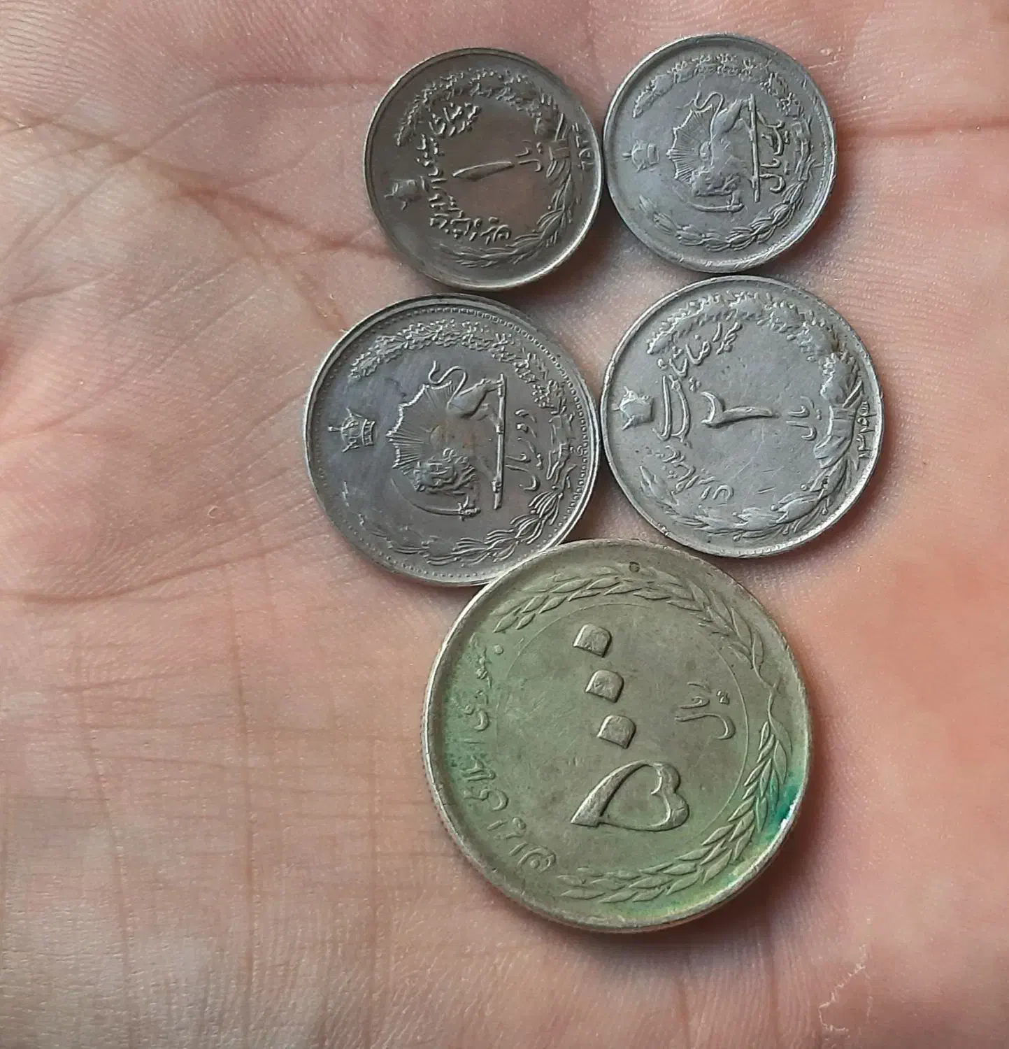 سکه نقره شاهی|کلکسیون سکه، تمبر، اسکناس|گنبد کاووس, |دیوار