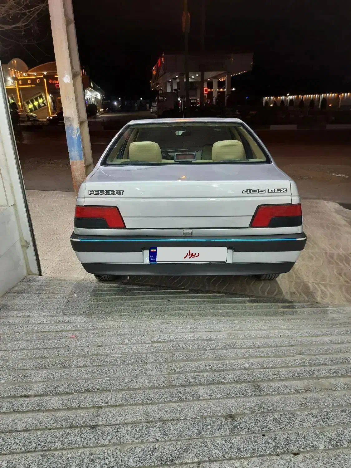 پژو ۴۰۵|خودرو سواری و وانت|بروجرد, |دیوار