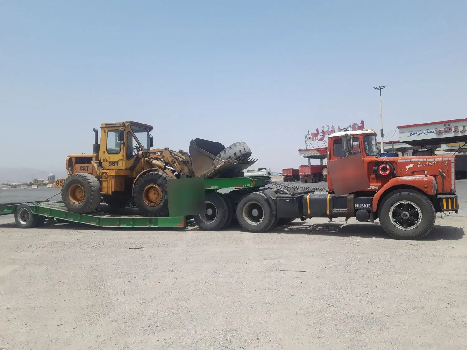 بکسل و حمل و خدمات کامیون و اتوبوس نایین|خدمات حمل و نقل|نائین, |دیوار