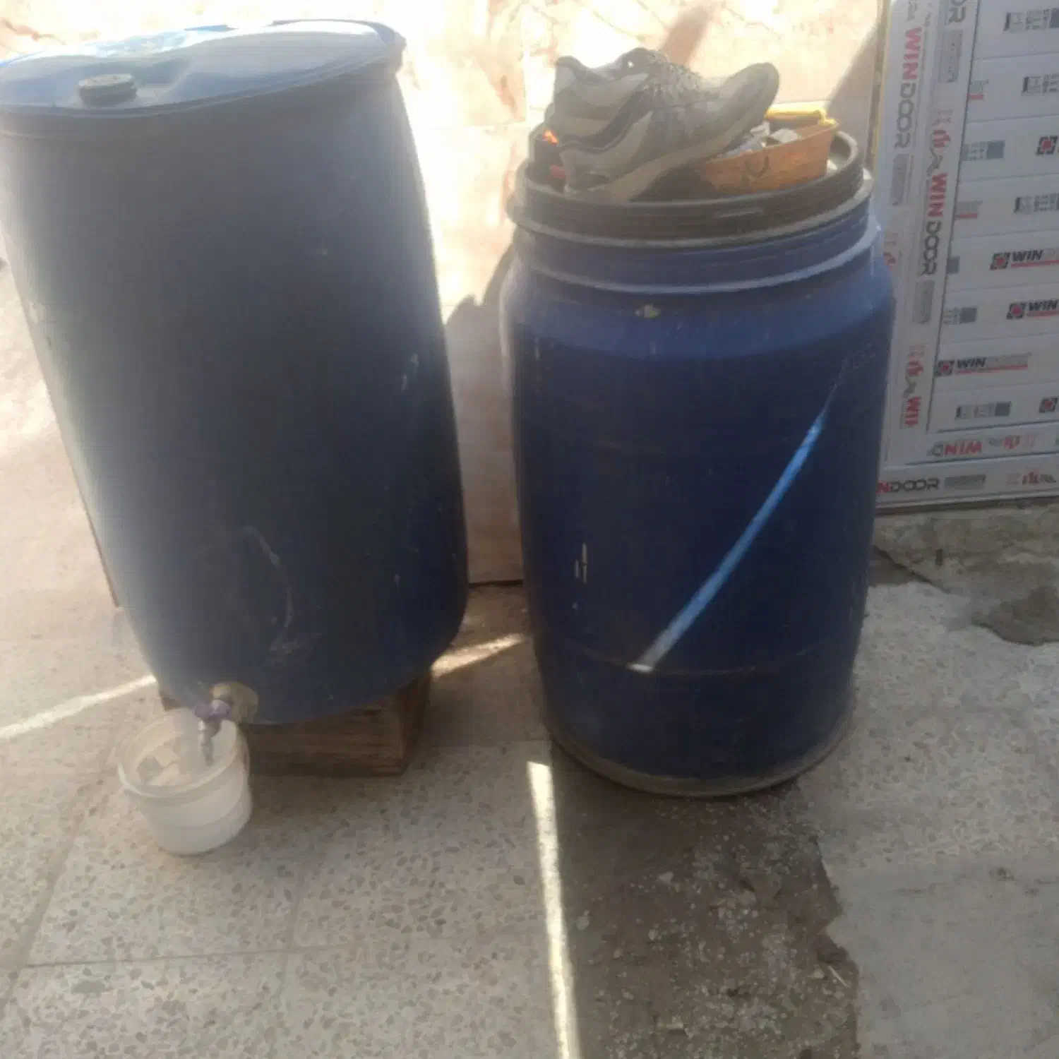 بشکه ۲۰۰لیتری|ظروف نگهدارنده، پلاستیکی، یک‌بارمصرف|اهواز, کوی باهنر|دیوار