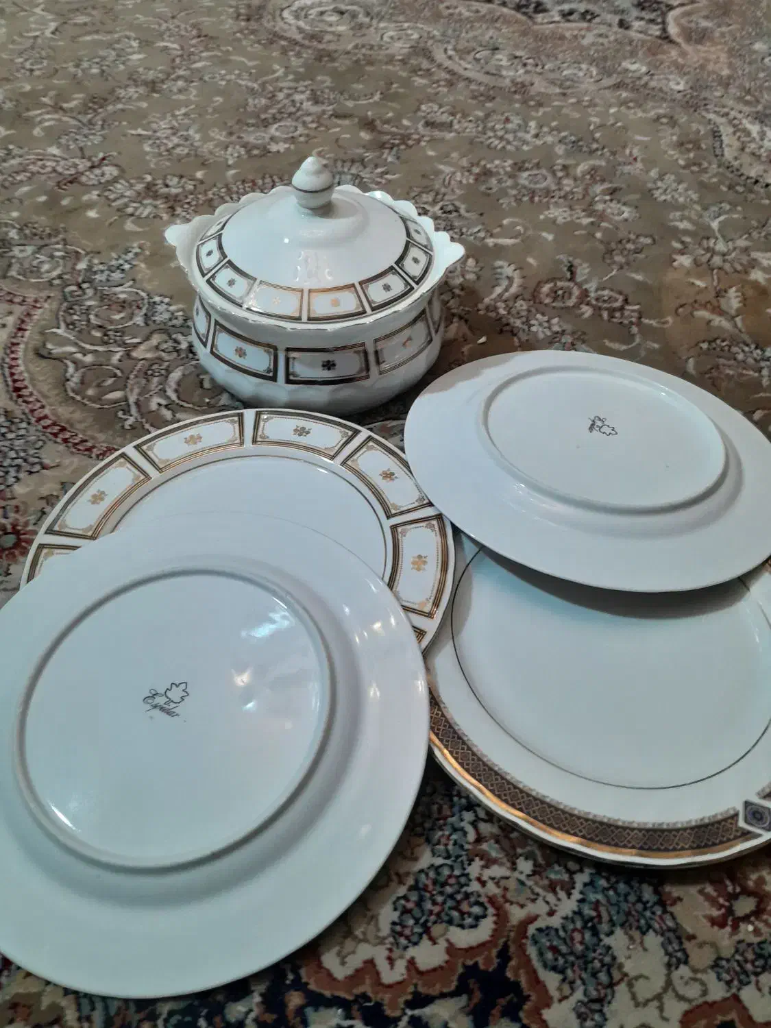 تعداد 18 عدد بشقاب پلو خوری چینی اسپندار|ظروف سرو و پذیرایی|ری, شهید بهشتی|دیوار