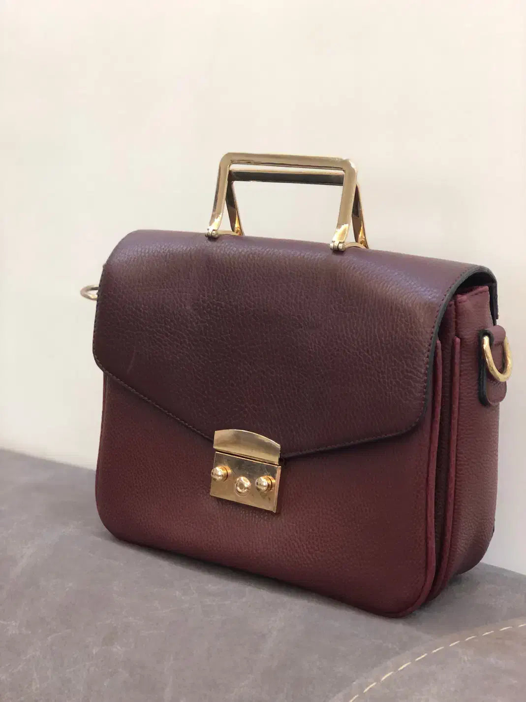 کیف چرم بونتی|کیف، کفش، کمربند|لاهیجان, کوی زمانی|دیوار