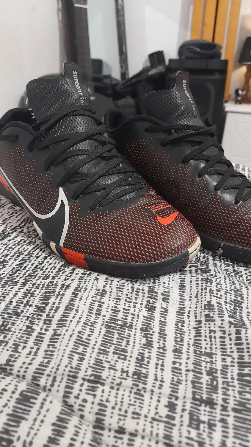 کتونی فوتبال نایکی|کیف، کفش، کمربند|نوشهر, |دیوار