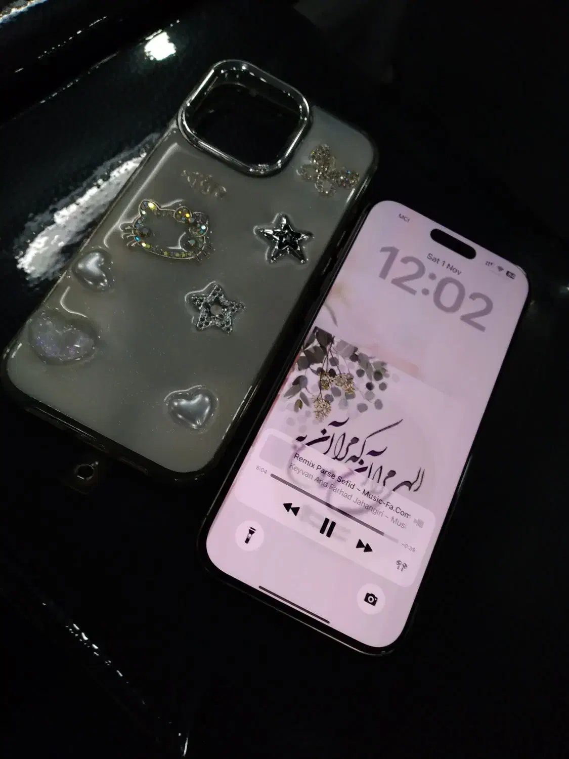 ایفون ۱۶ پرومکس ۲۵۶ دوسیم ریجستر شده|موبایل|فردیس, منظریه|دیوار