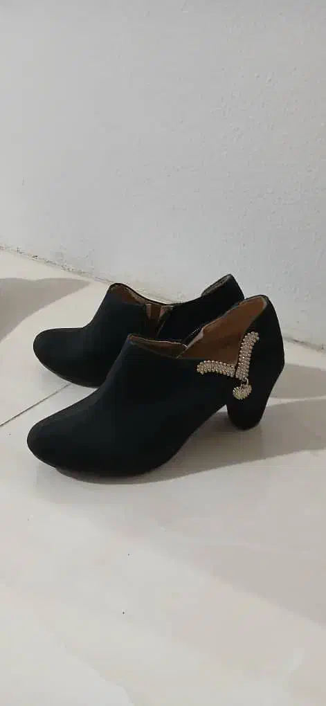 کفش لباس|کیف، کفش، کمربند|شاهینشهر, اقبال لاهوری|دیوار