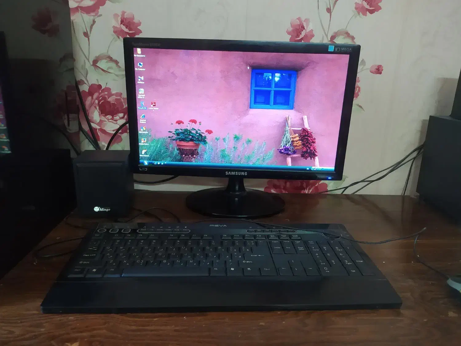 کامپیوتر|رایانه رومیزی|دورود, |دیوار