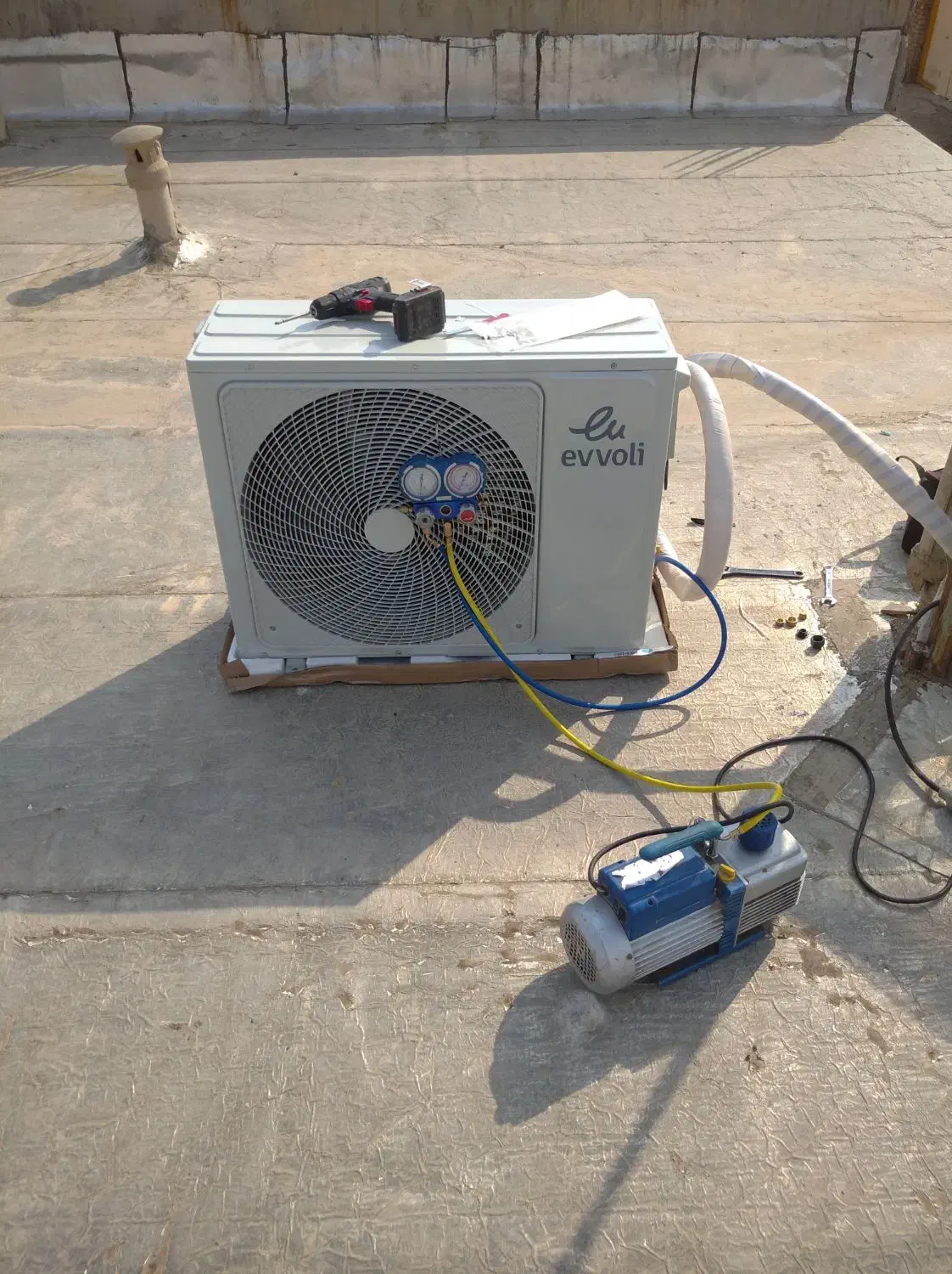 نصب و راه اندازی کولرگازی ولوله مسی زیر کار|خدمات پیشه و مهارت|صحنه, |دیوار