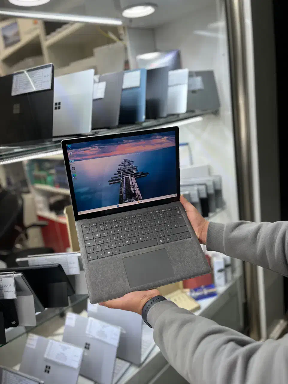 سرفیس لپتاپ ۴-Laptop4 R5/8/256- علیاپرداز|رایانه همراه|تبریز, |دیوار