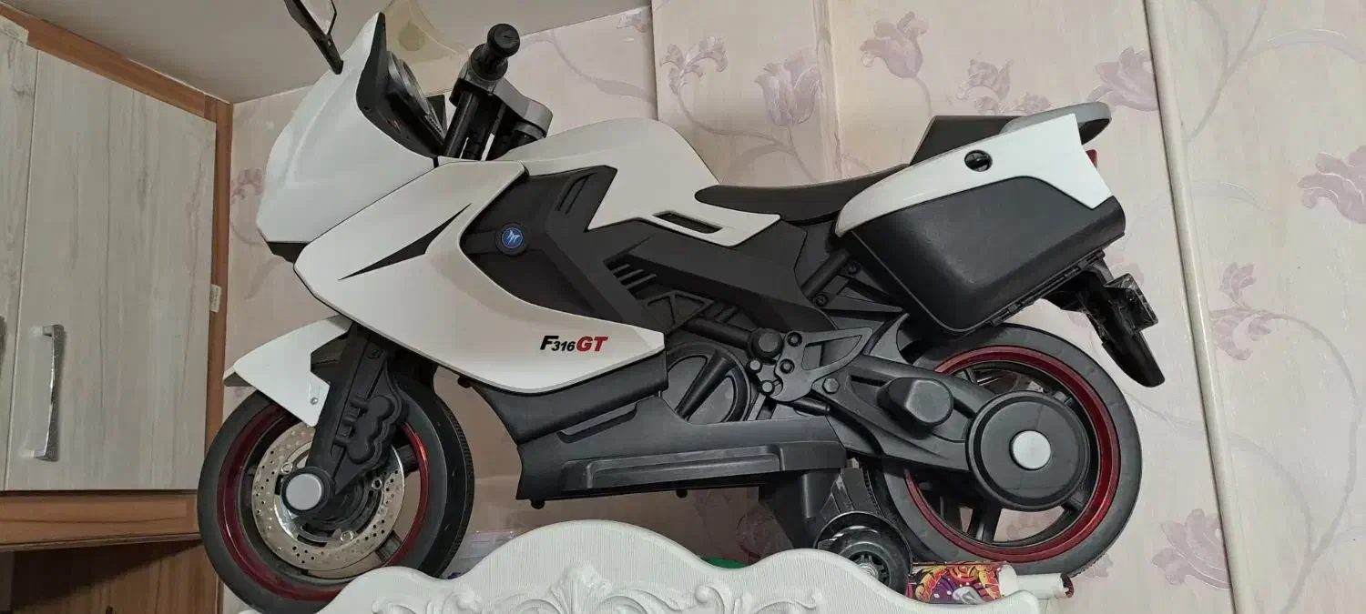 موتور شارژی درحد نو|اسباب‌بازی بچه|مشهد, سرافرازان|دیوار