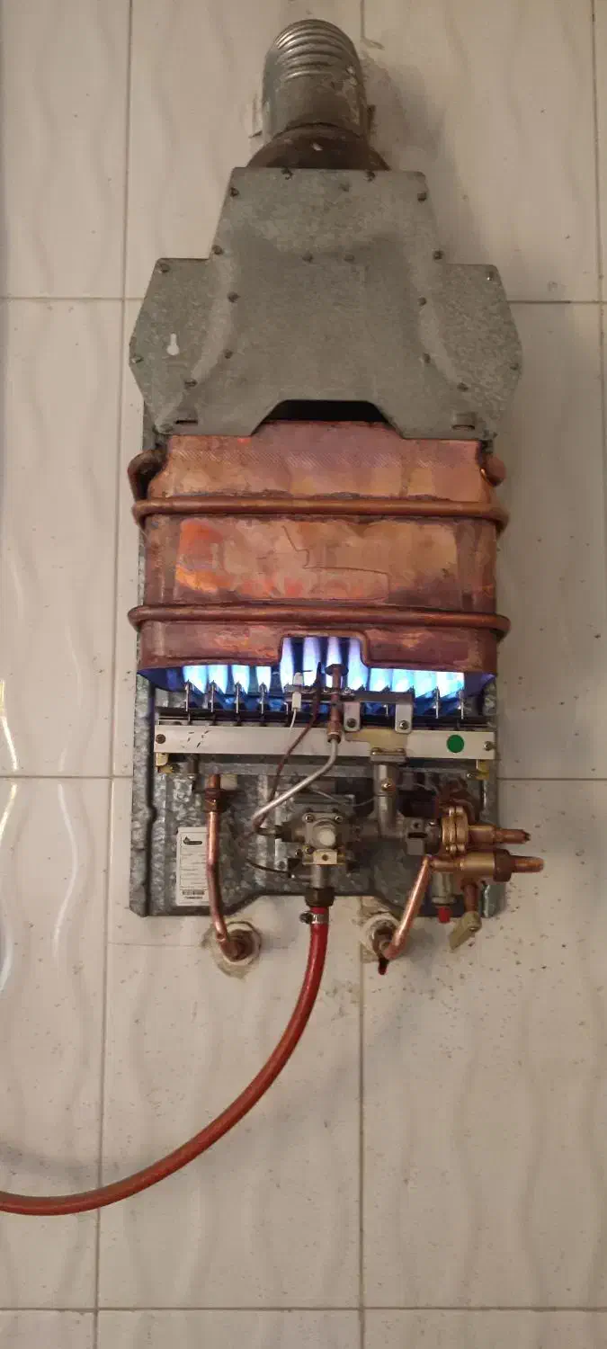 تعمیرات تخصصی انواع آبگرمکن  دیواری و پکیج در محل|خدمات پیشه و مهارت|دزفول, |دیوار