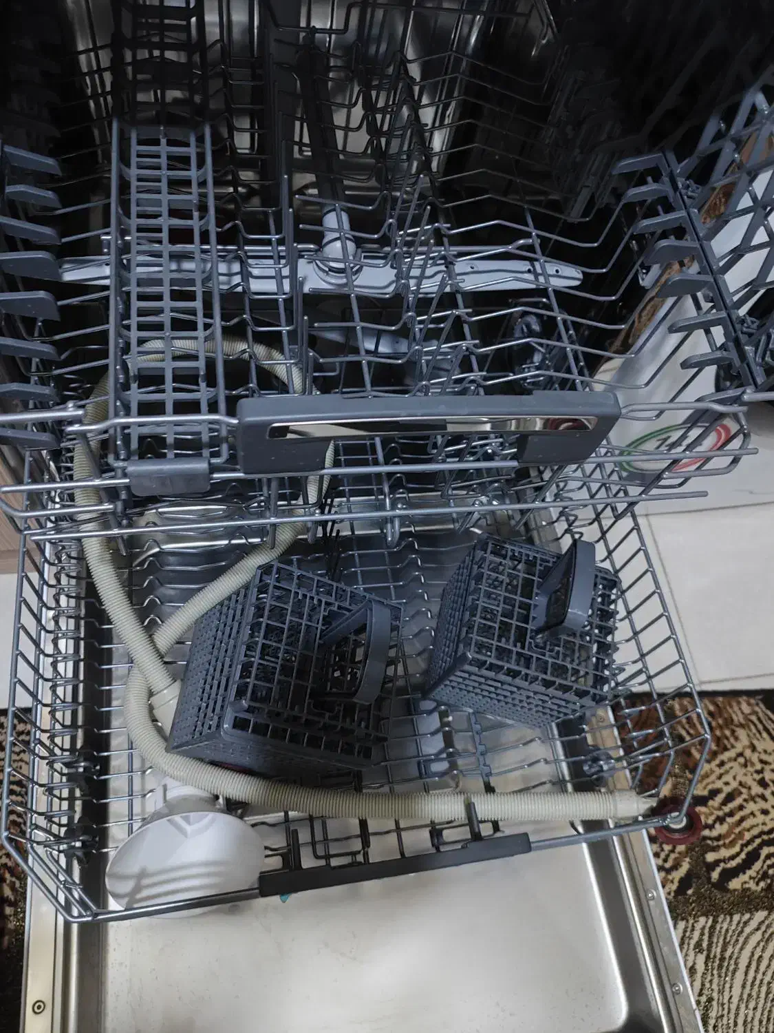 ماشین ظرفشویی زیرووات ایتالیا سفید|ماشین ظرفشویی|بابل, |دیوار