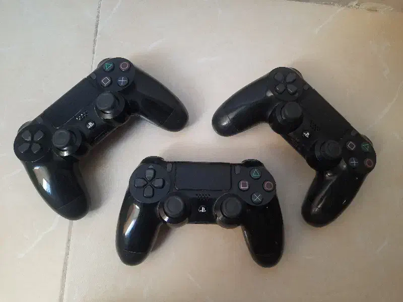 دسته ps4|کنسول، بازی ویدئویی و آنلاین|خمینی‌شهر, |دیوار