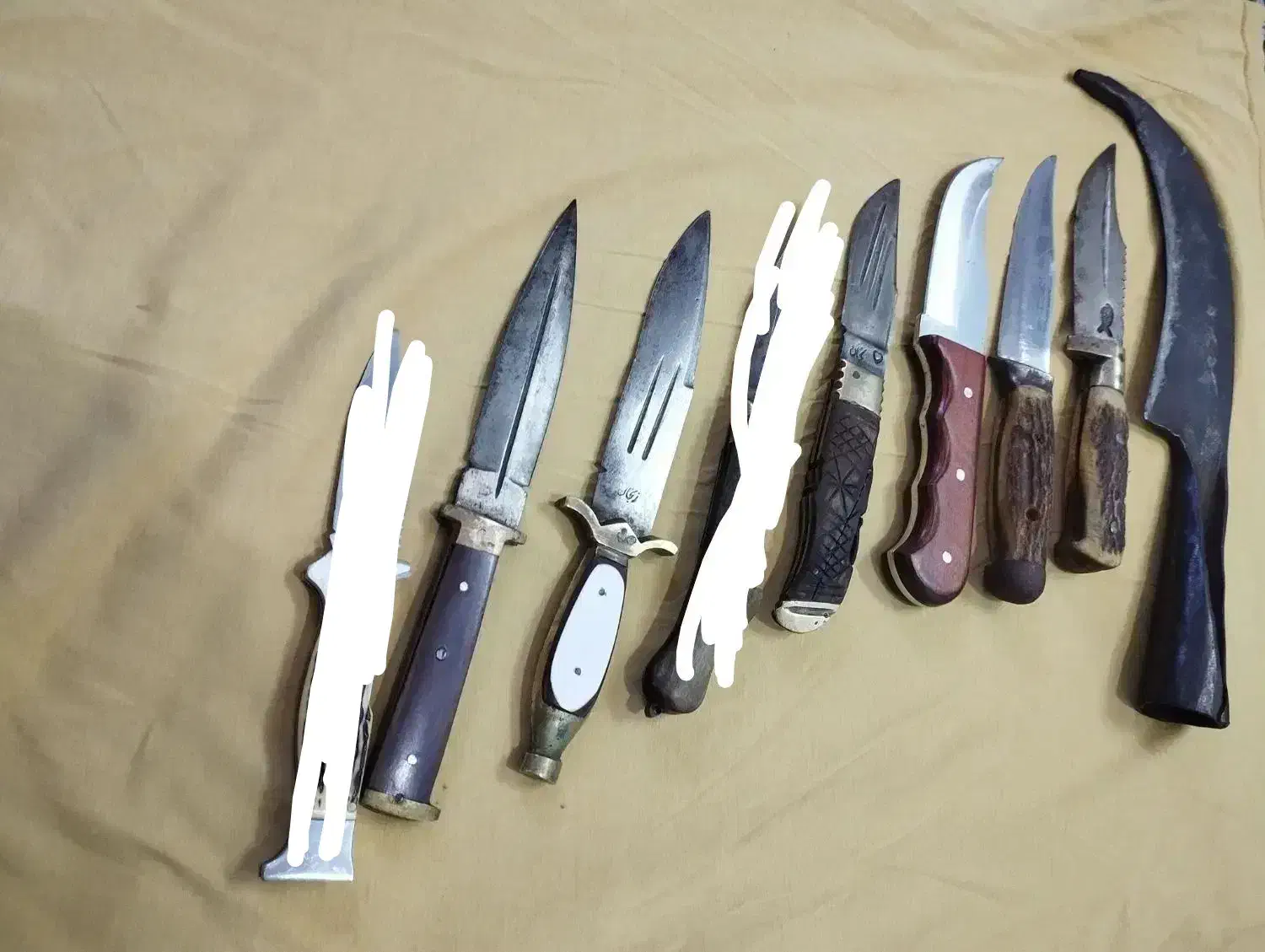 فروش چاقوی کلکسیونی فولادی دسته استخوانی|کلکسیون اشیاء عتیقه|گرگان, |دیوار