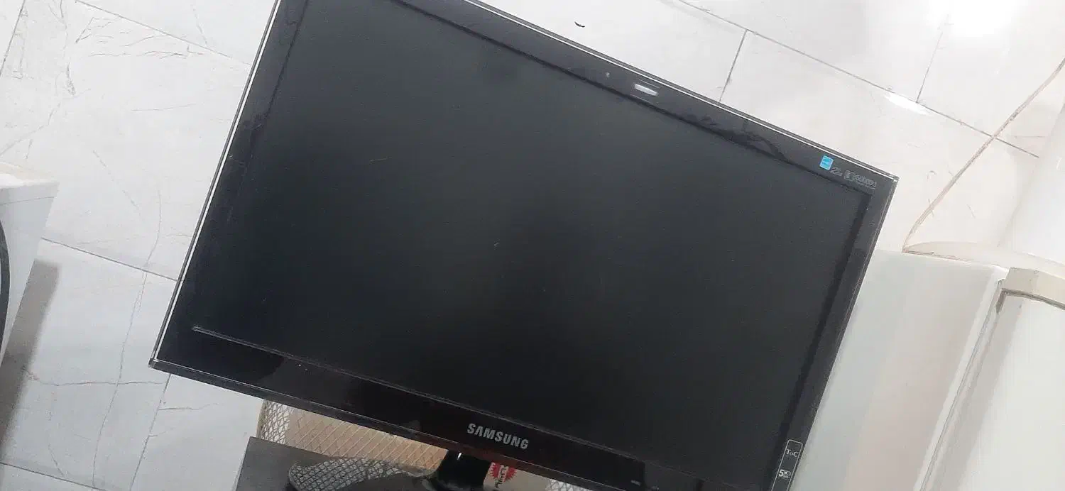 مانیتور ۲۴ اینج|تلویزیون و پروژکتور|نیشابور, چمبران|دیوار