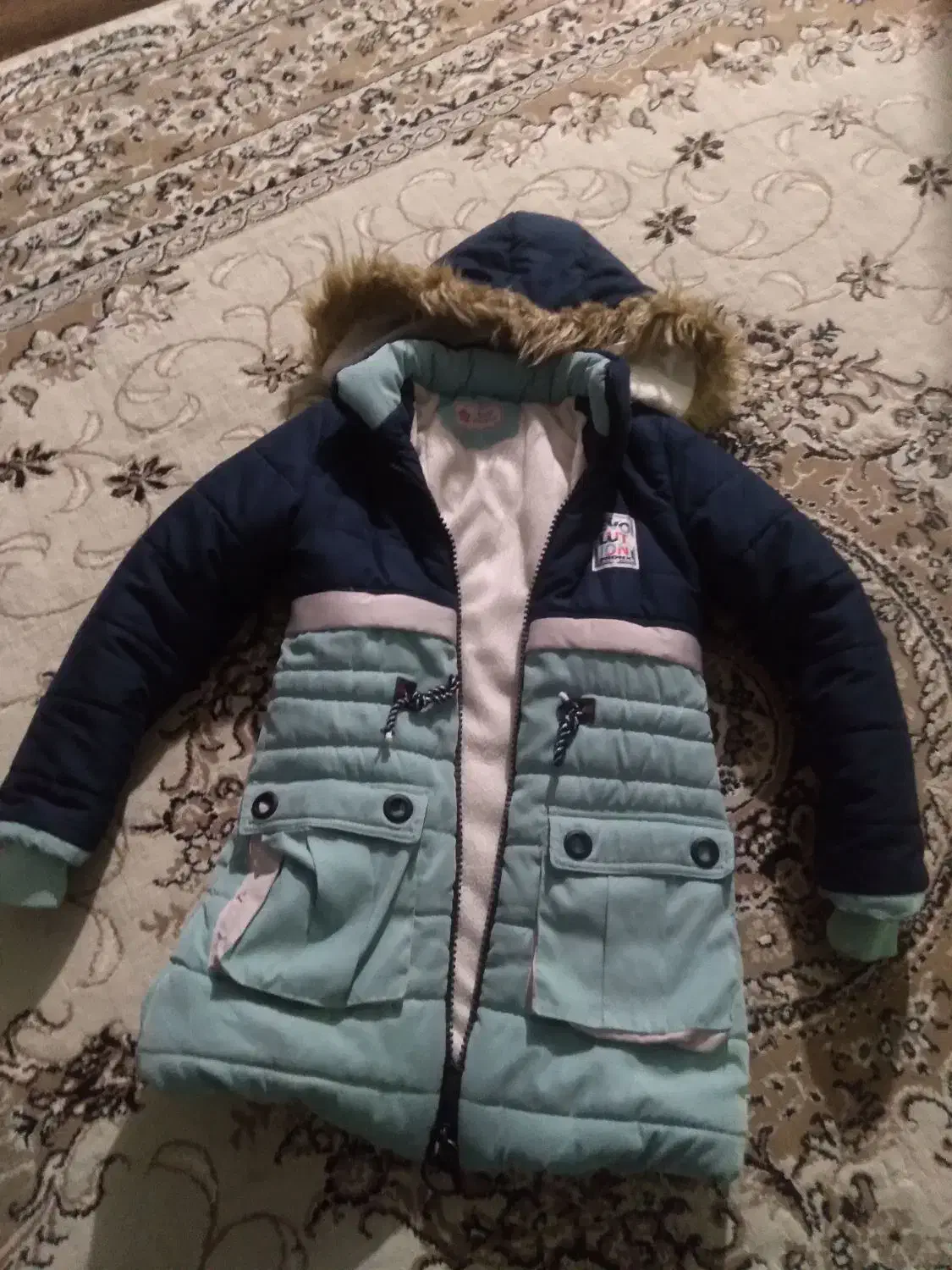 کاپشن دخترانه حدود۱۰تا۱۳ساله|کفش و لباس بچه|آستارا, |دیوار