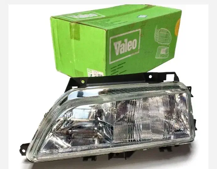 چراغ جلو زانتیا والئو با ضمانت نور|قطعات یدکی و لوازم جانبی|اصفهان, بهارستان|دیوار