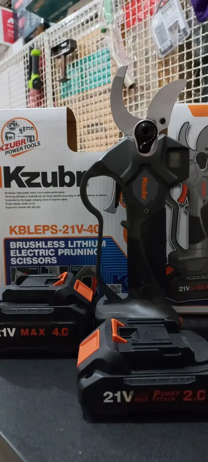 قیچی شارژی ۴ونیم سانت|ماشینآلات صنعتی|مراغه, |دیوار