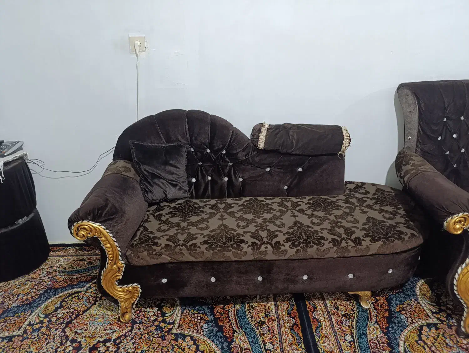 مبل ۷ نفره سالم|مبلمان خانگی و میز عسلی|کنگاور, |دیوار