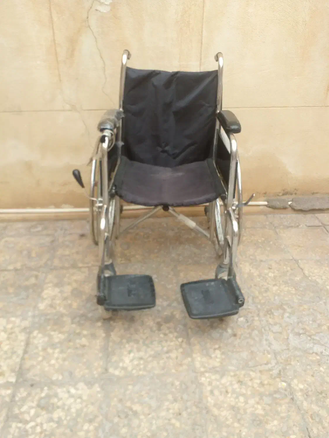 ولیچر و تخت بیمار سالم قیمت مناسب|آرایشی، بهداشتی، درمانی|قم, صدوق|دیوار