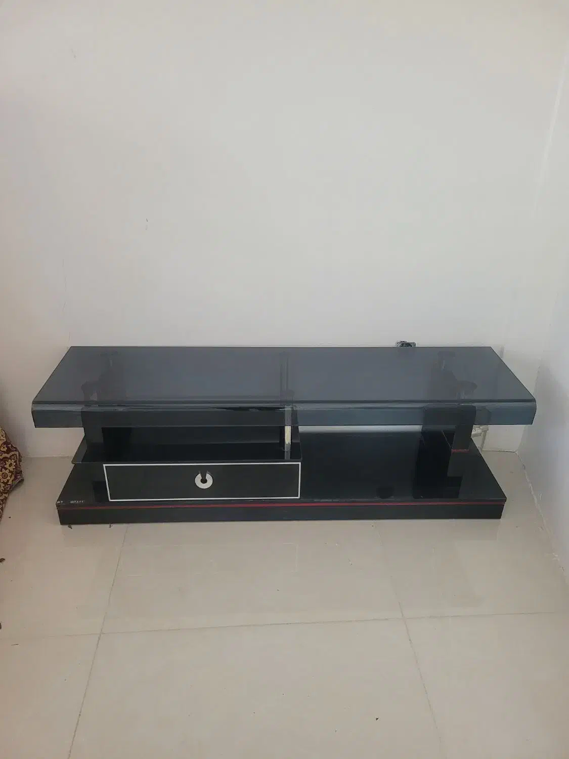 میز تلوزیون|میز تلویزیون|باسمنج, |دیوار