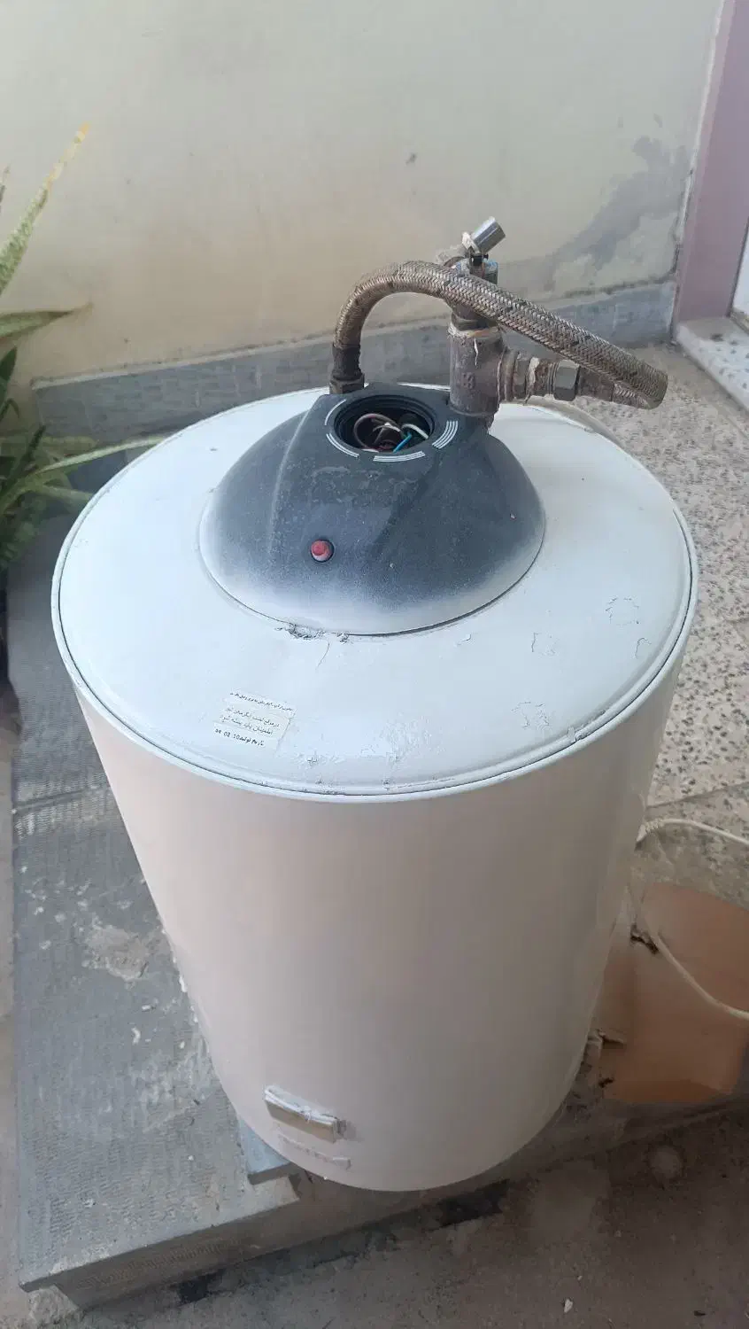 آبگرمکن ۶۵ دونار، کم کارکرد، فوری|آبگرمکن، پکیج، شوفاژ|کنارک, |دیوار