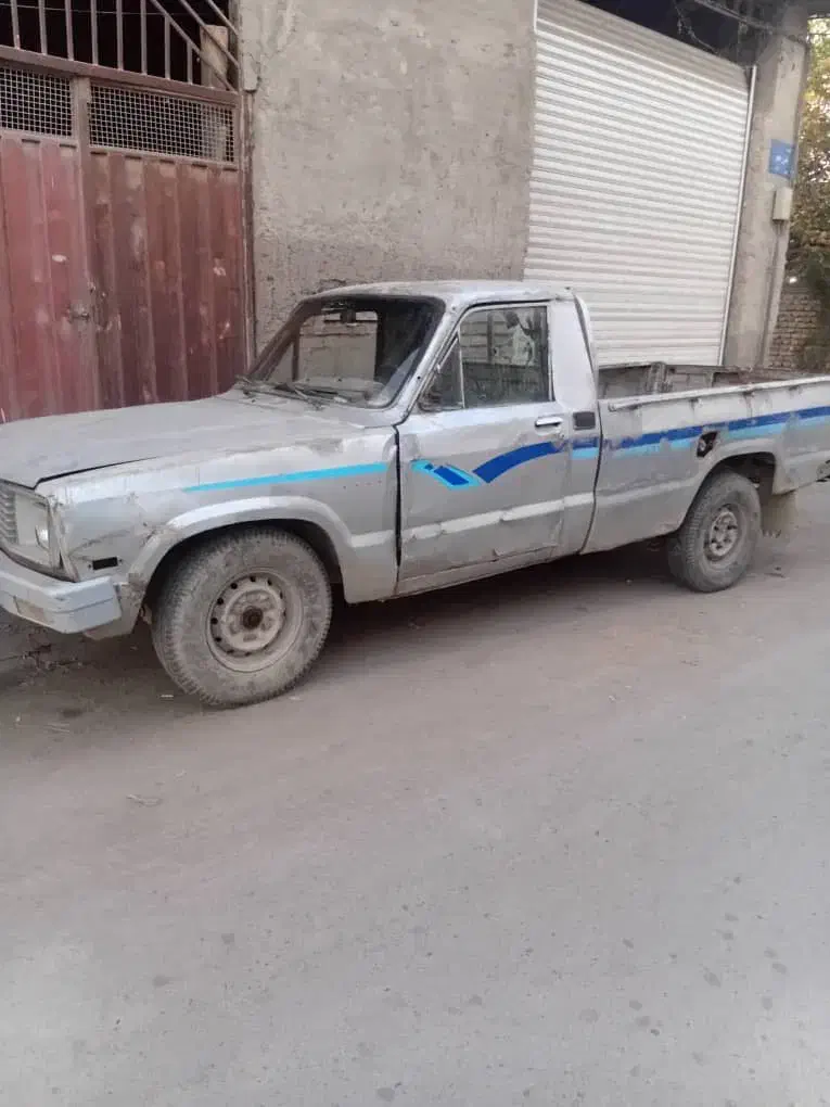 وانت مزدا ۱۶۰۰ مدل ۷۲|خودرو سواری و وانت|گرگان, |دیوار