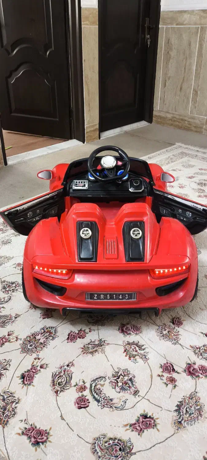 ماشین شارژی مدل پورشه|اسباببازی بچه|قم, عمار یاسر|دیوار