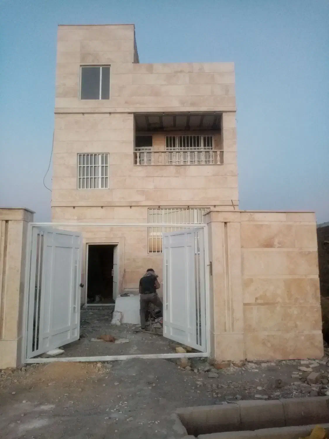 انجام کاشیکاری وسنگکاری|خدمات پیشه و مهارت|خمین, |دیوار