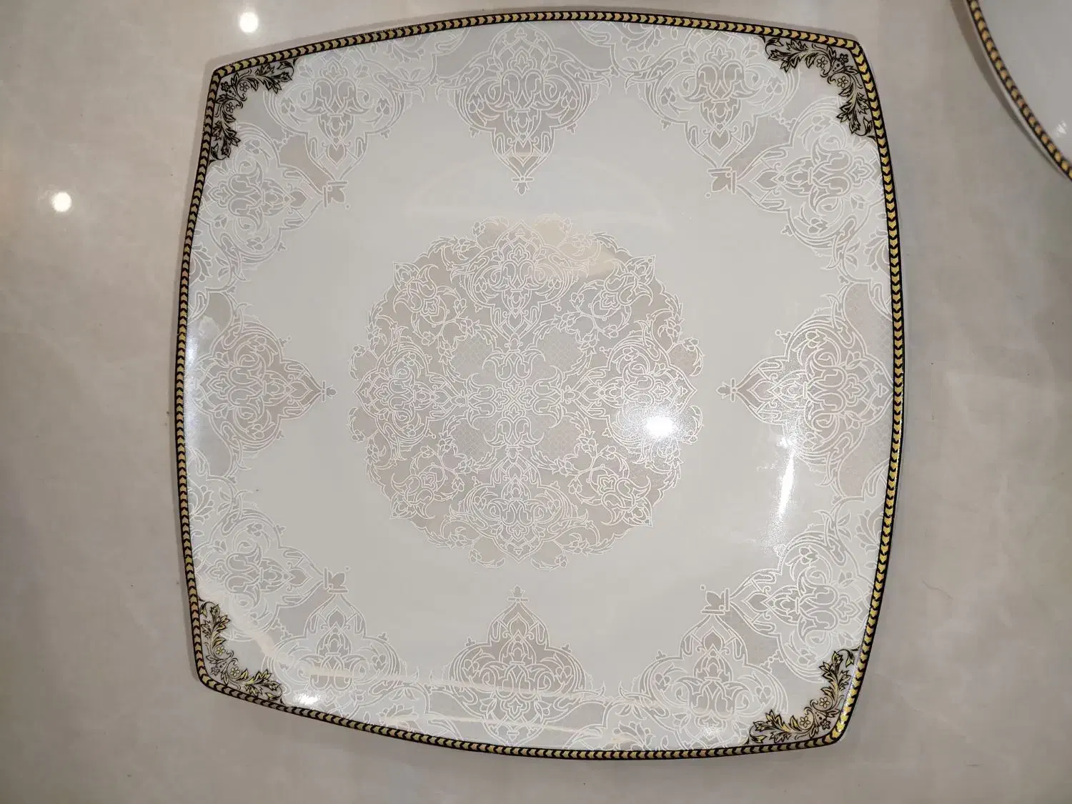 سرویس چینی|ظروف سرو و پذیرایی|همدان, |دیوار